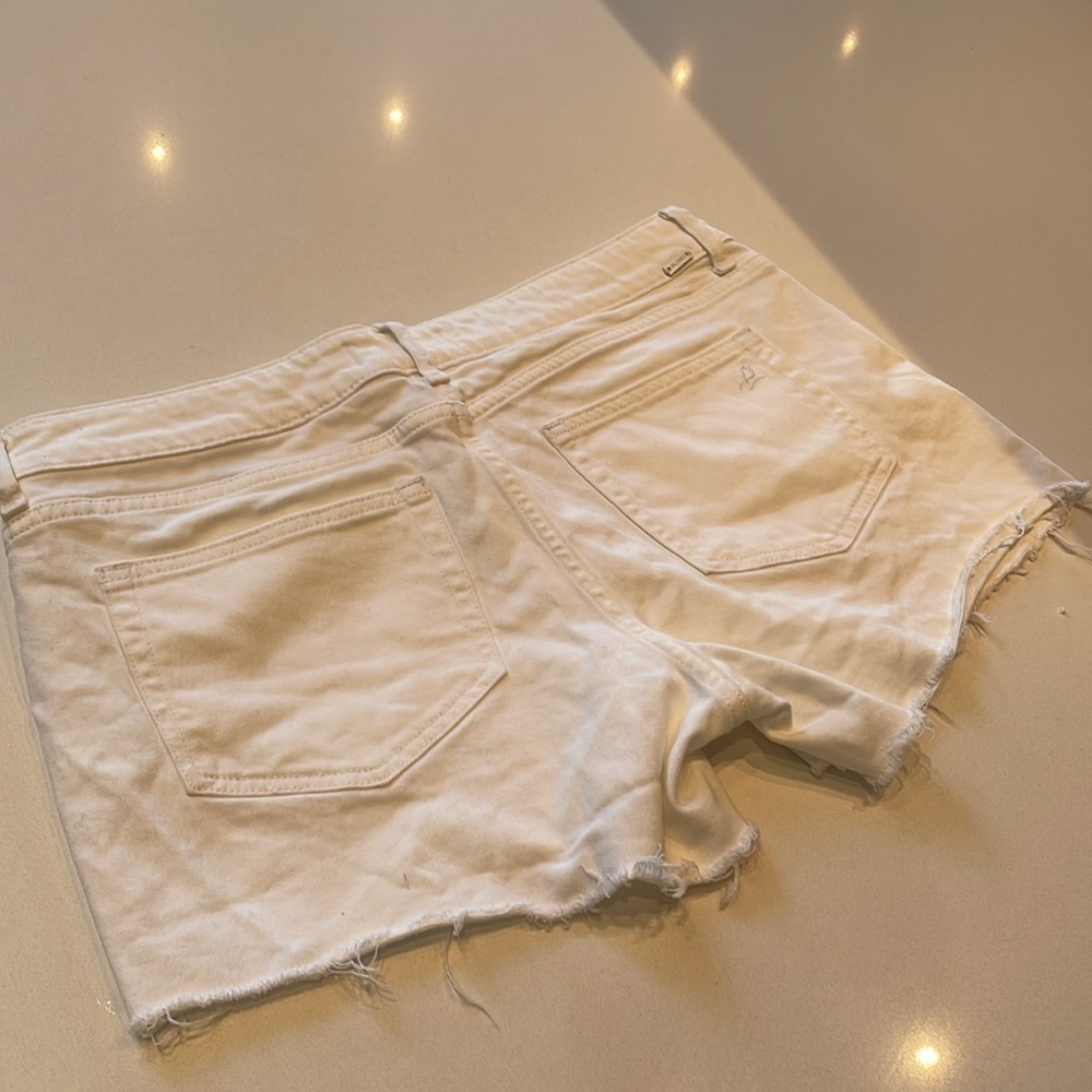 DL1961 Renee Stretch Smart Denim, Frayed Denim Shorts, White Size 30 - Picture 8 of 13